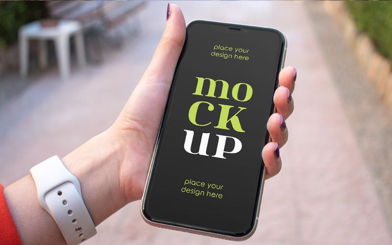 49 20 premium and free photo realistic iphone mockups in psd