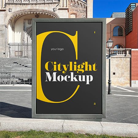Free City Light Outdoor Advertisement Mockup